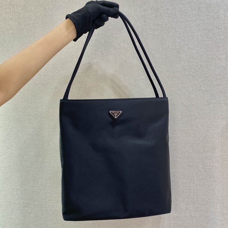 Pra*a tote bags